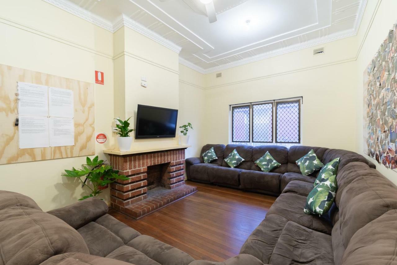 Myozexp Aberdeen Lodge Пърт Екстериор снимка
